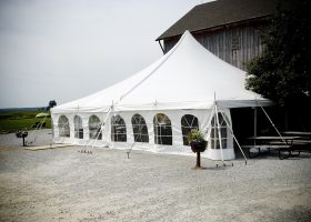 40′ x 40′ Rope and Pole wedding tent