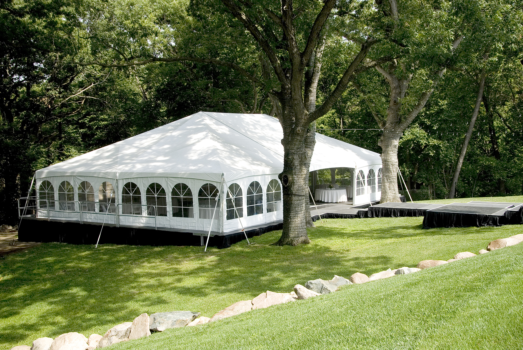 40' x 60' hybrid tent on large stage.