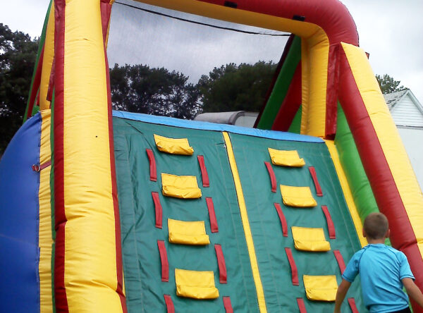 Climb to the top of obstacle course