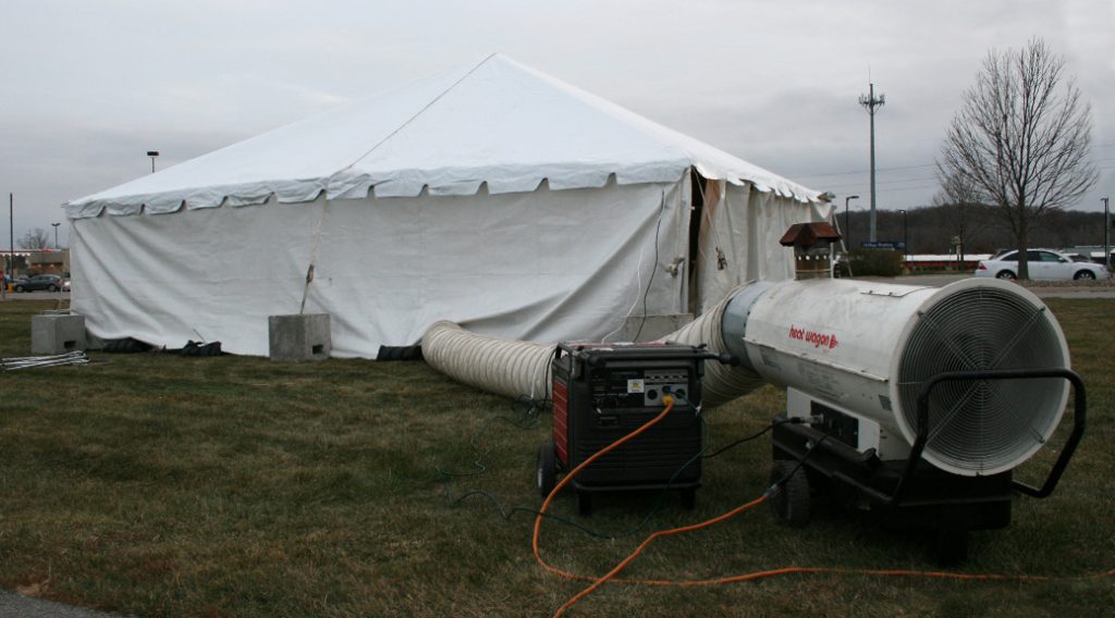Heated Tent Rentals in Iowa City, Cedar Rapids, Des Moines, Quad Cities, IA and Illinois