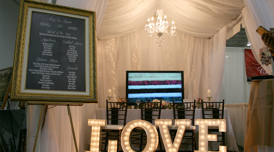 2015 Iowa wedding expo and booth pictures