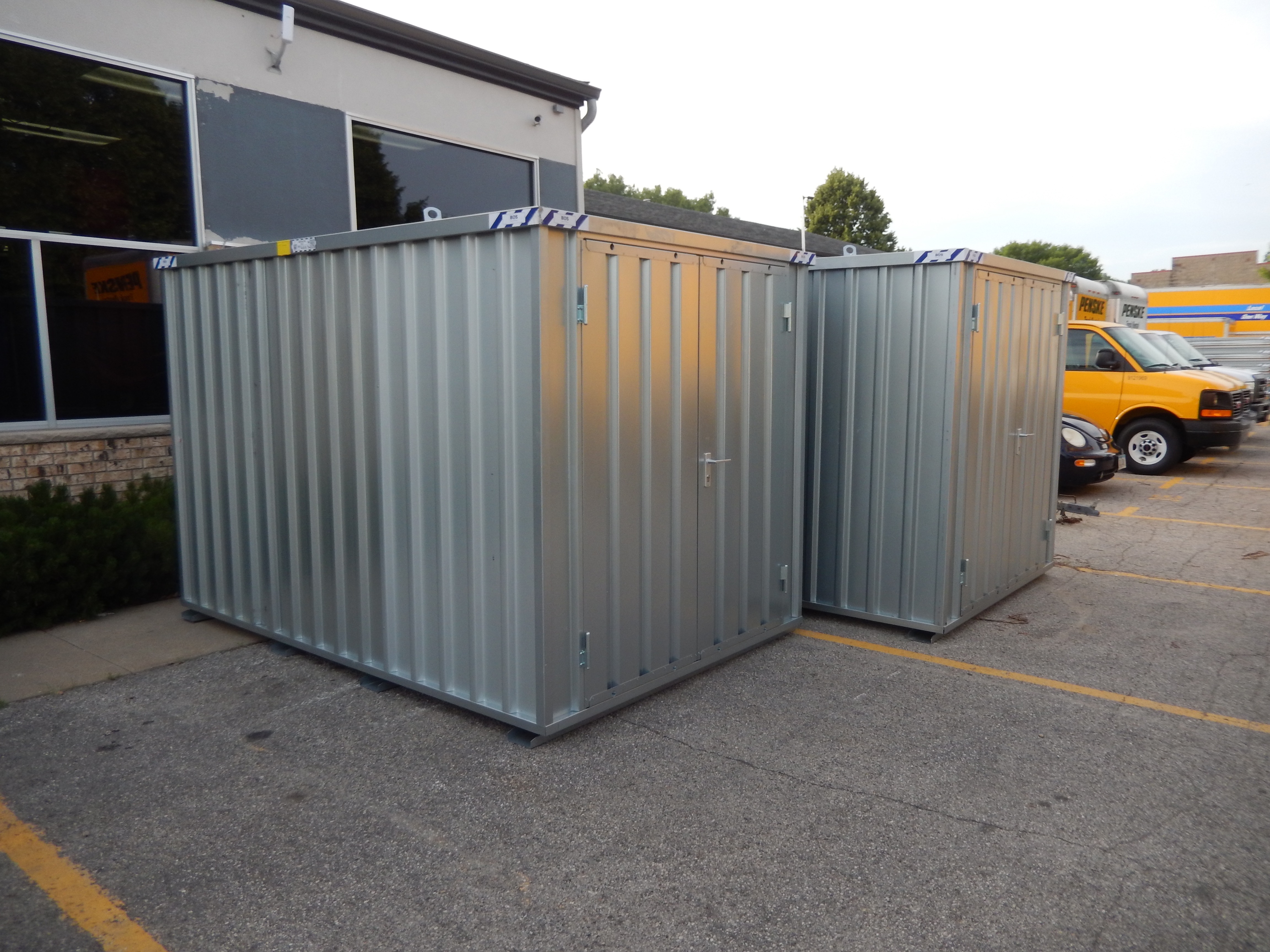 movable storage containers