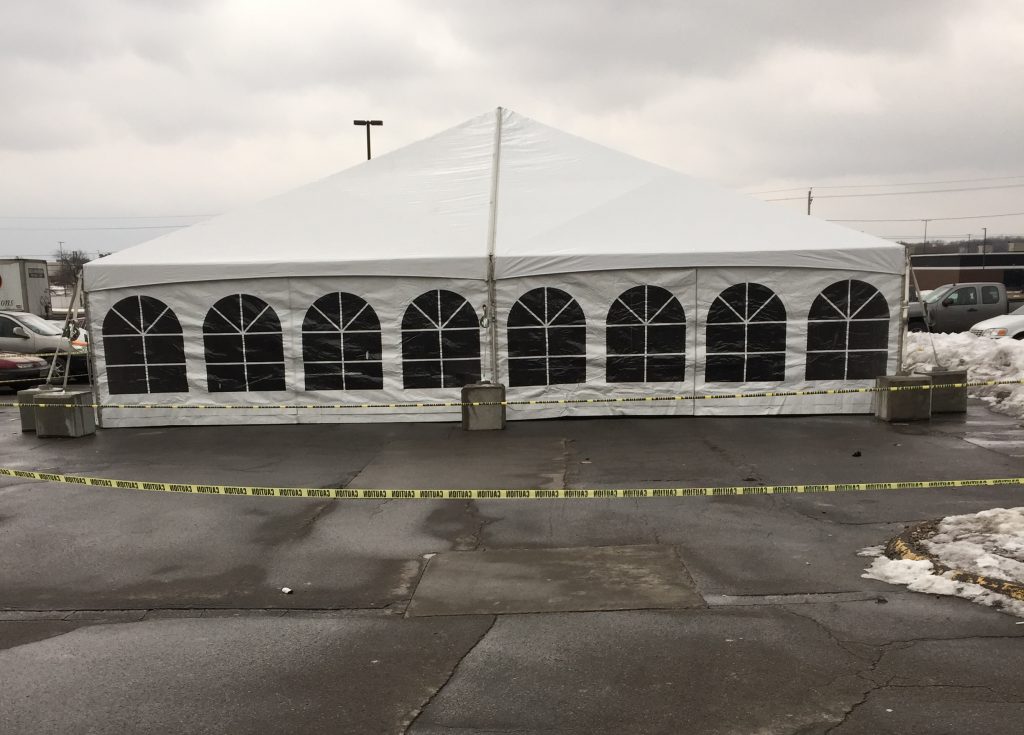 40' x 40' hybrid event tent with French window sidewalls in Des Moines, Iowa