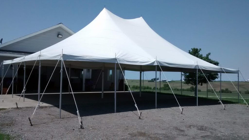 30' x 40' rope and pole tent in Williamsburg, Iowa