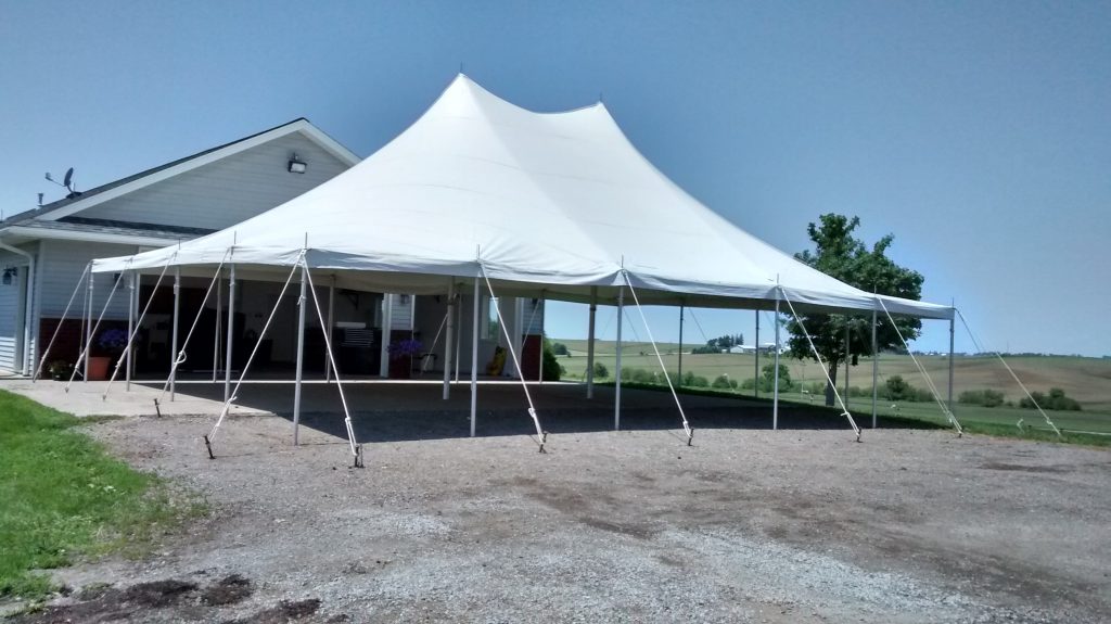 30' x 40' rope and pole tent set-up in Williamsburg, Iowa