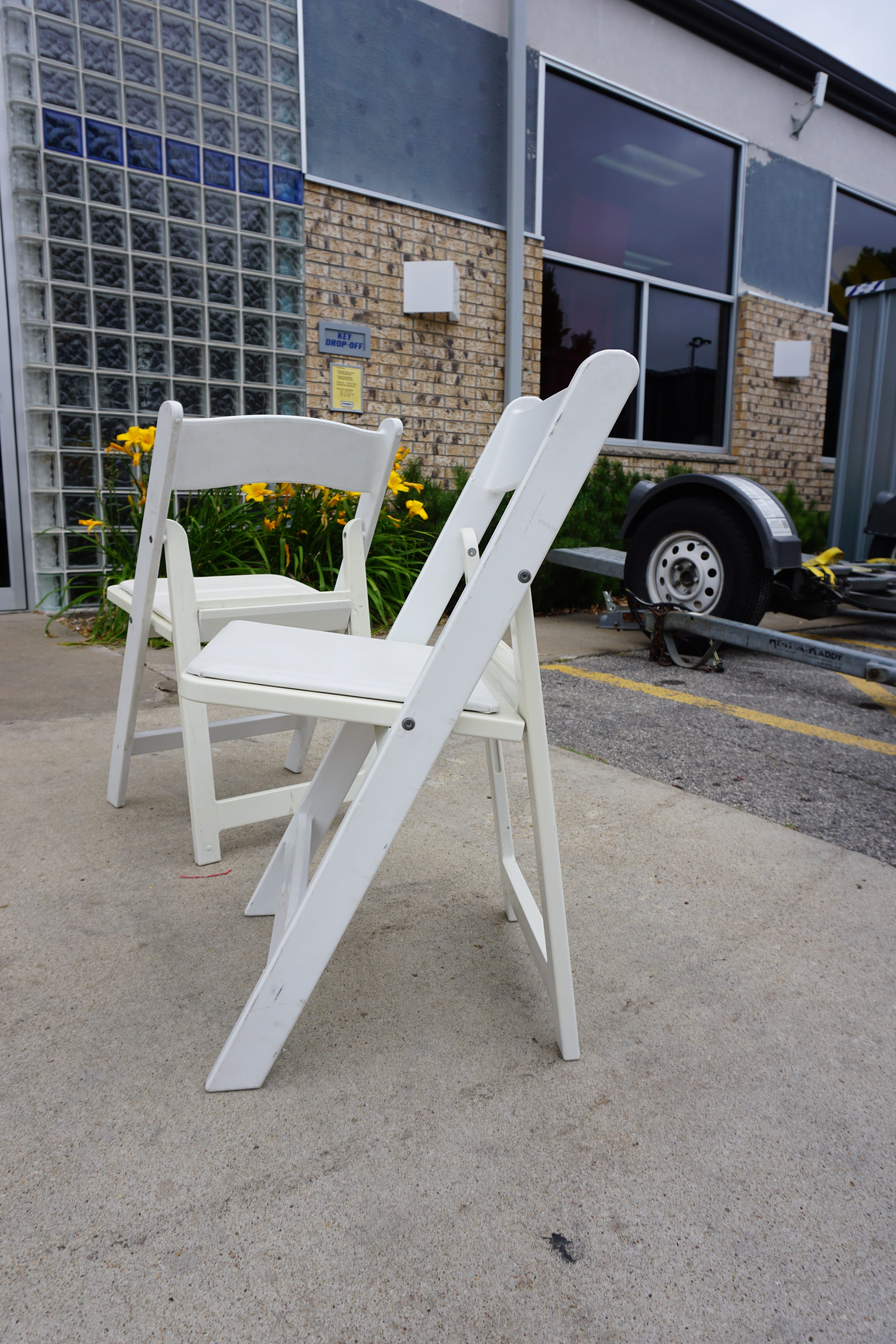 used white resin wedding chairs for sale  iowa city cedar