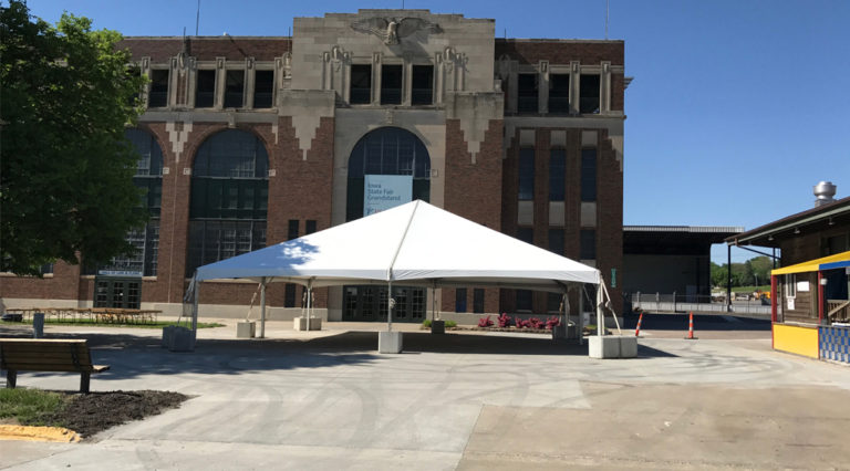 Outdoor Event Setup for JDRF One Walk 2017 in Des Moines, Iowa