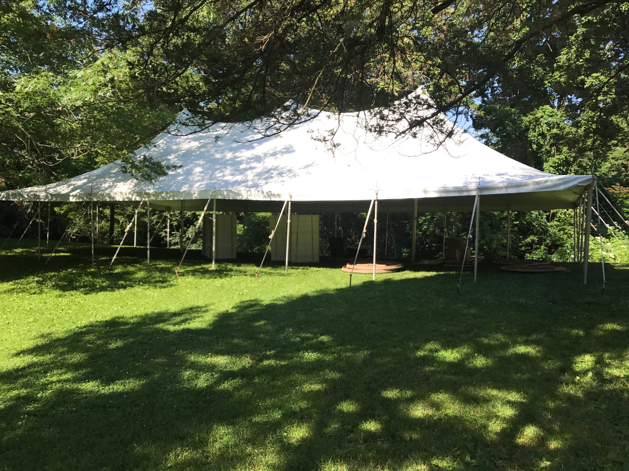 Side of the 30' x 60' rope and pole wedding tent in Mount Vernon, IA