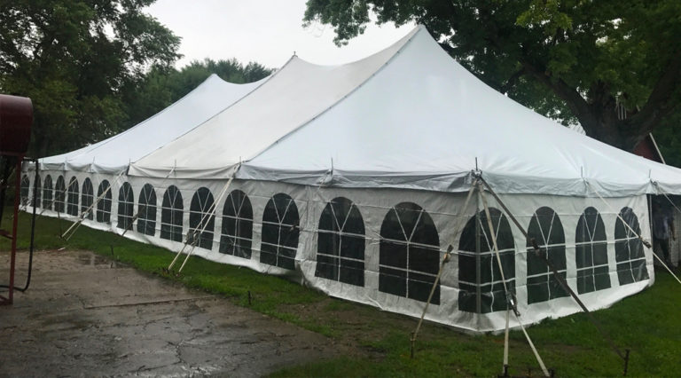 Wedding Tent in Carroll, Iowa | 40′ x 80′ Rope and Pole Tent Rental