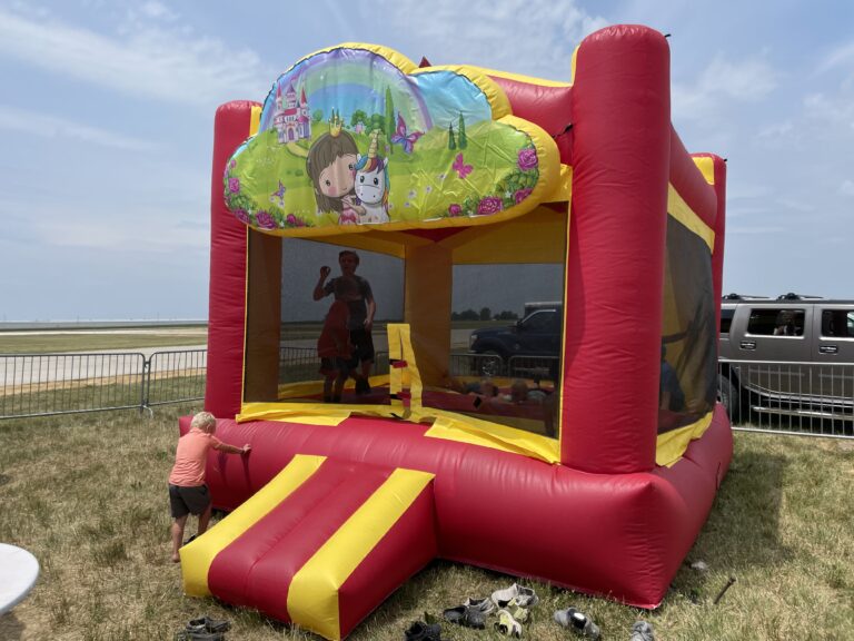 Princess bounce house for rent in Iowa City, IA