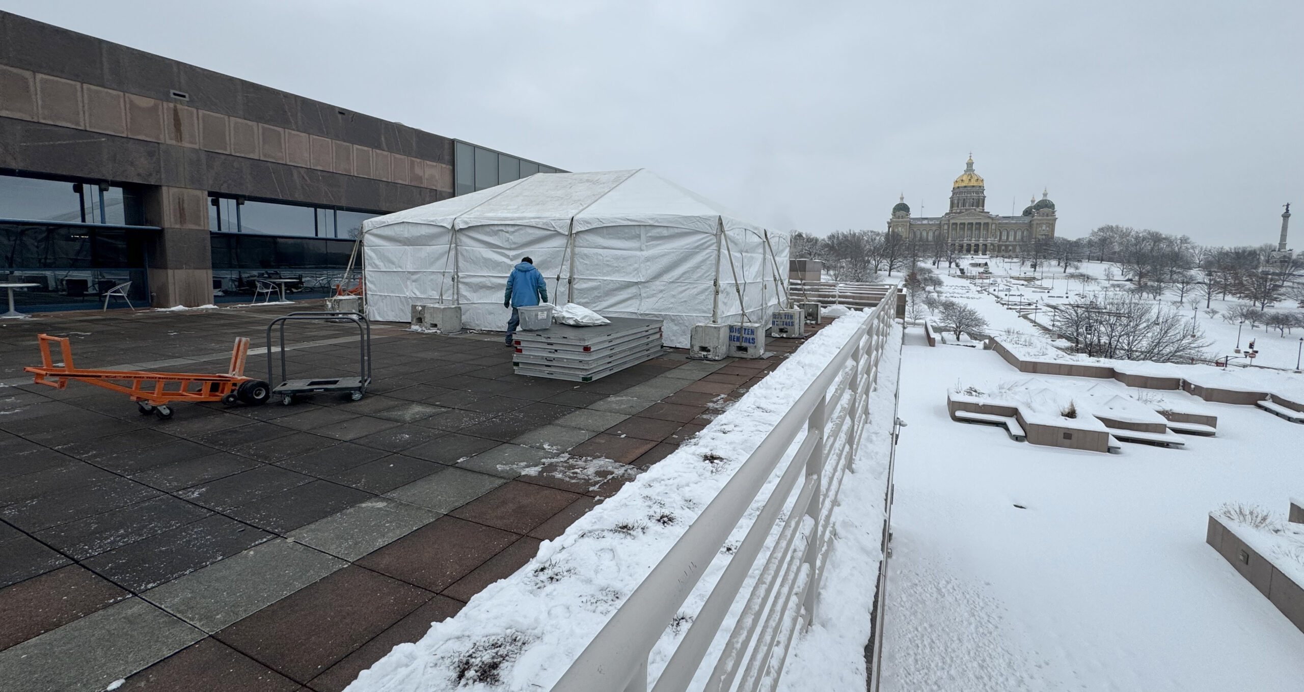 20' x 30' frame tent set up on the 3rd floor terrace of the State Historical Building in Des Moines, Iowa for NBC Universal News Group