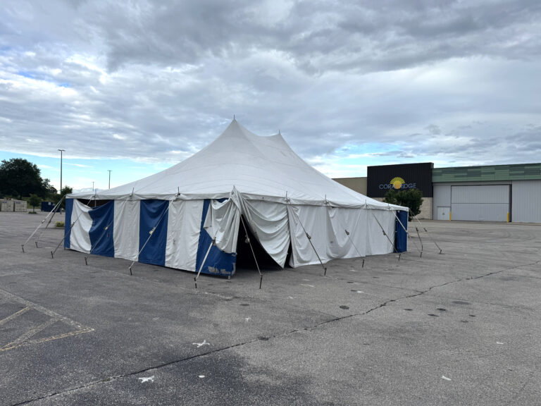 30′ x 40′ Rope & Pole Tent (1,200 sq. ft.) Firework Stand Tent at Coral Ridge Mall
