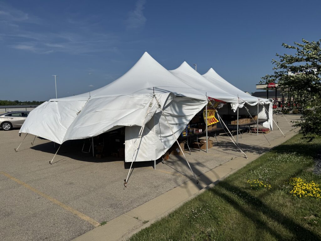 Fireworks Tent (20' x 40' Rope and Pole Tent) in Dubuque, Iowa (wind corner)