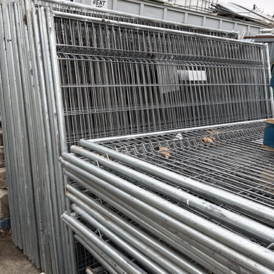 Fence Panel (6ft4inH-x-8ftL) Welded Wire Galvanized Steel & Foot